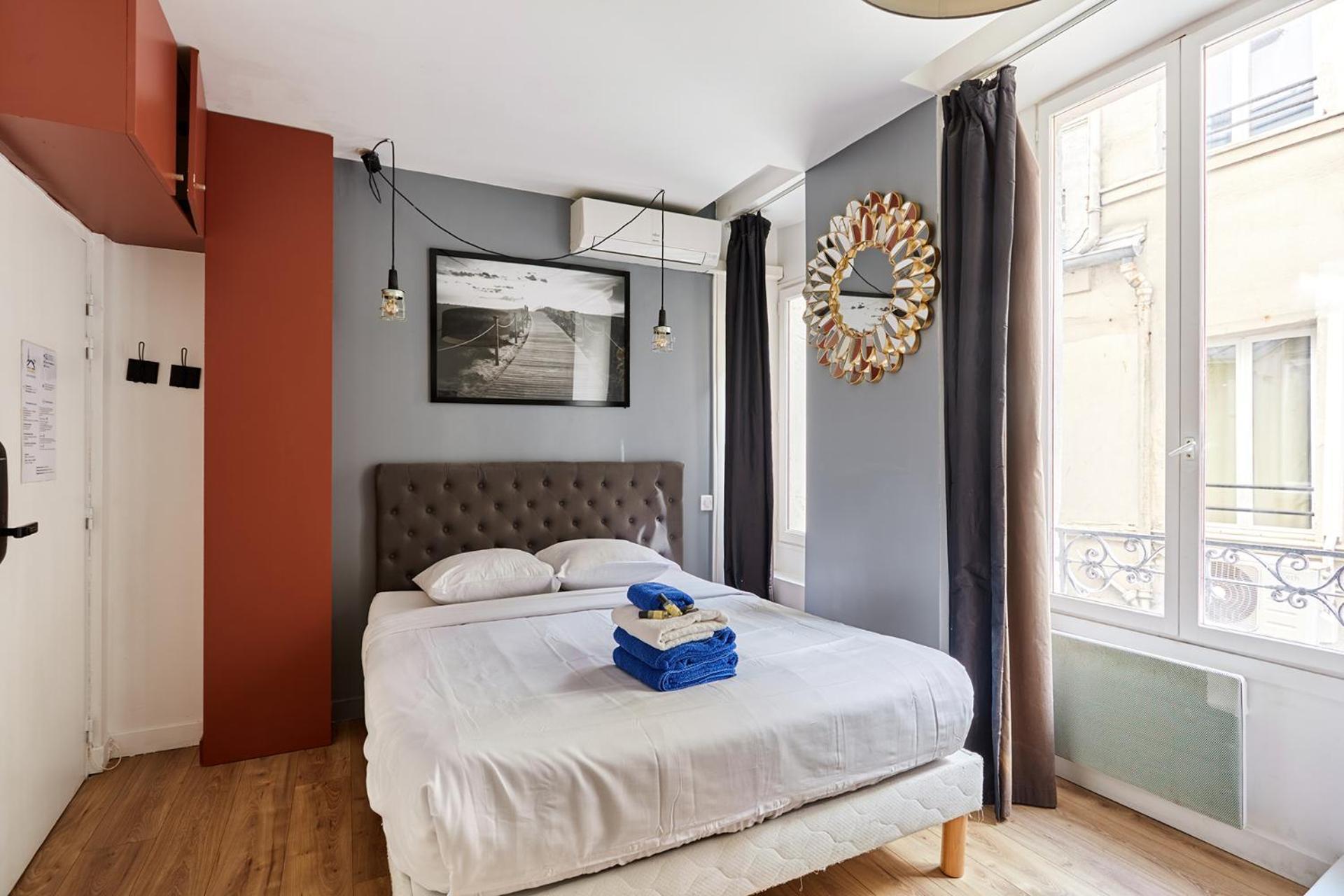 Rent A Room - Residence Caire, Montorgueil Paris Eksteriør billede