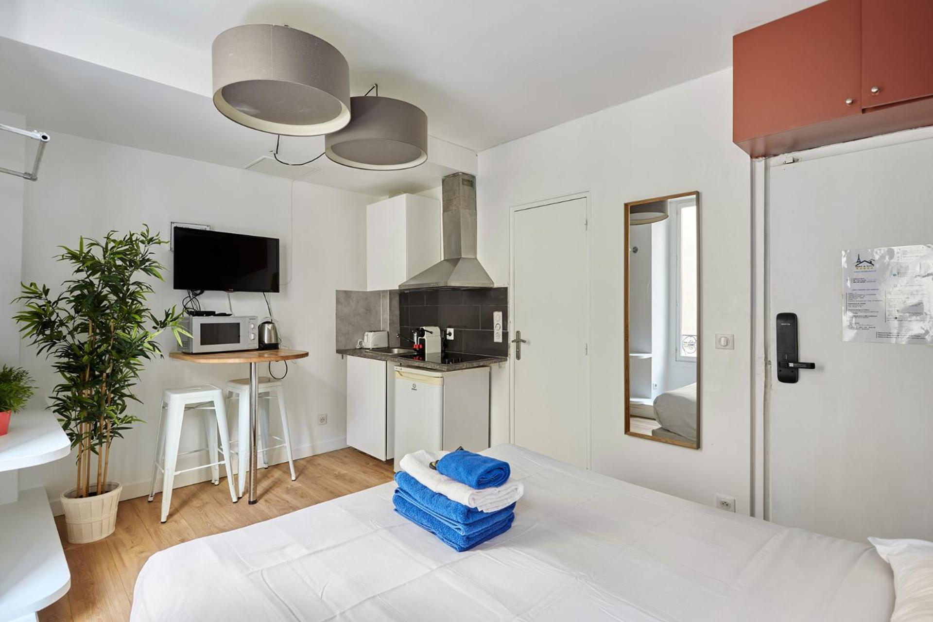 Rent A Room - Residence Caire, Montorgueil Paris Eksteriør billede