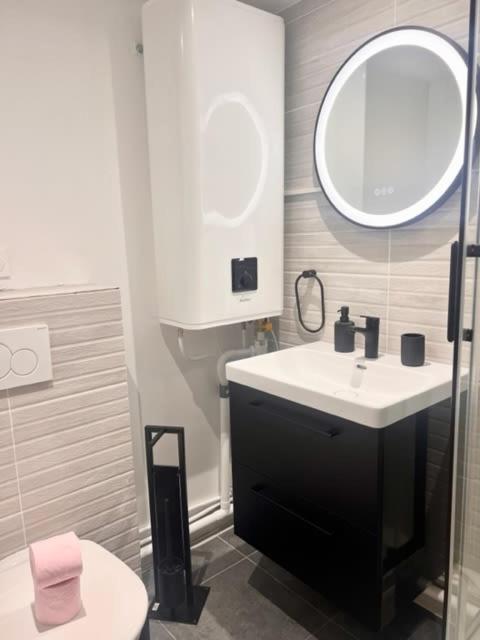 Rent A Room - Residence Caire, Montorgueil Paris Eksteriør billede