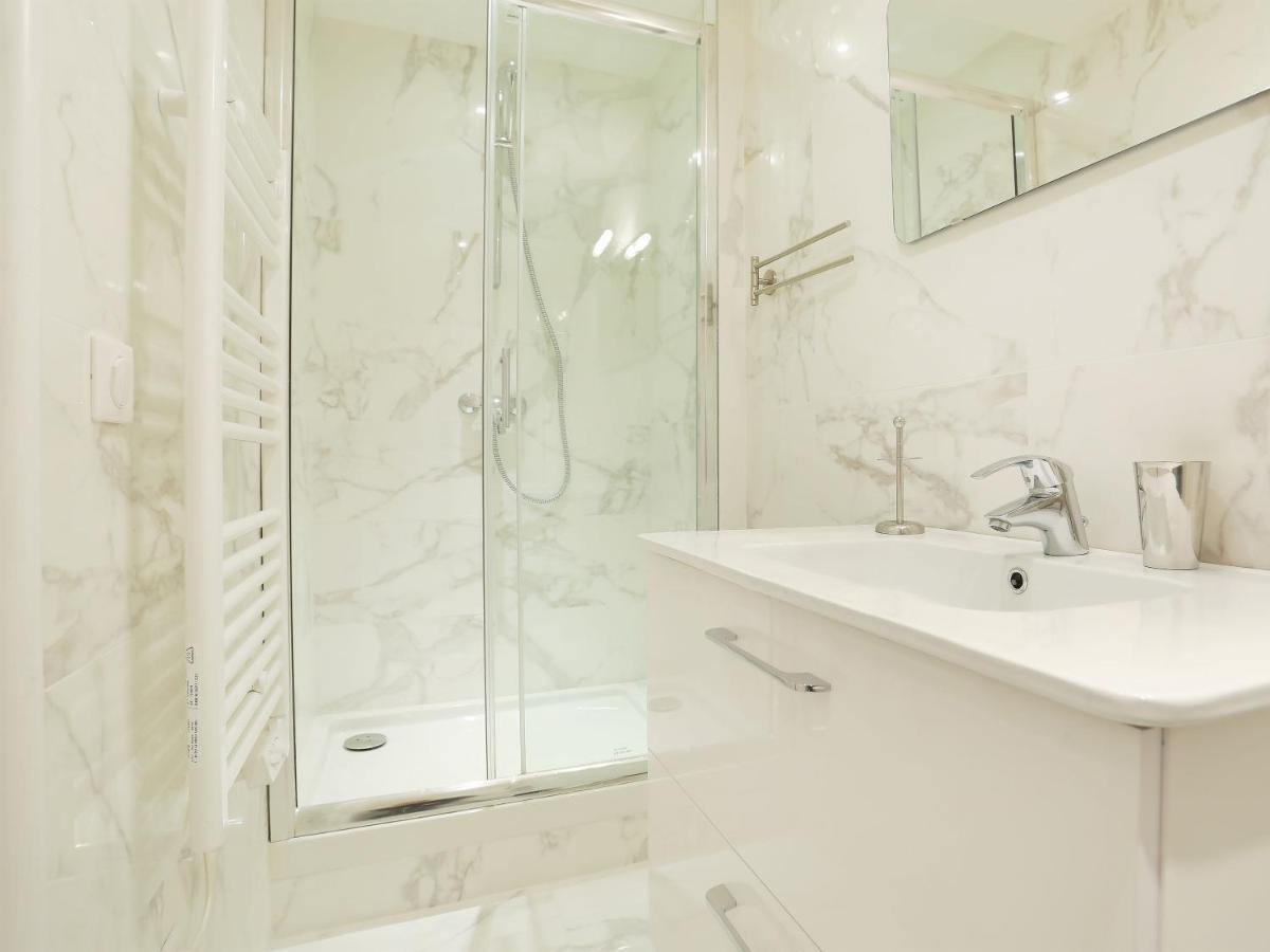 Rent A Room - Residence Caire, Montorgueil Paris Eksteriør billede