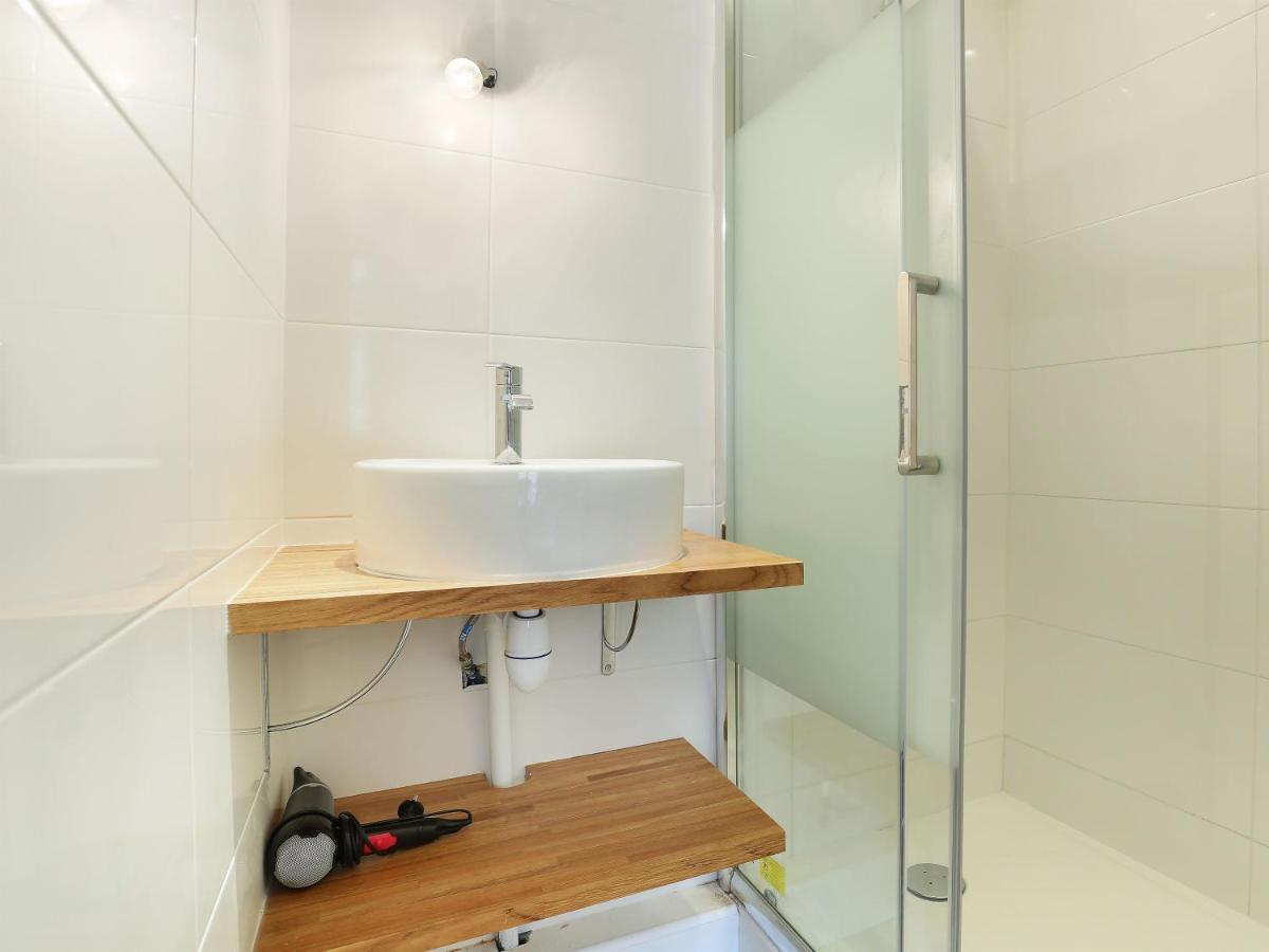 Rent A Room - Residence Caire, Montorgueil Paris Eksteriør billede